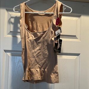 Delta Burke Women's Tan Tank Top camisole NEW size 3x